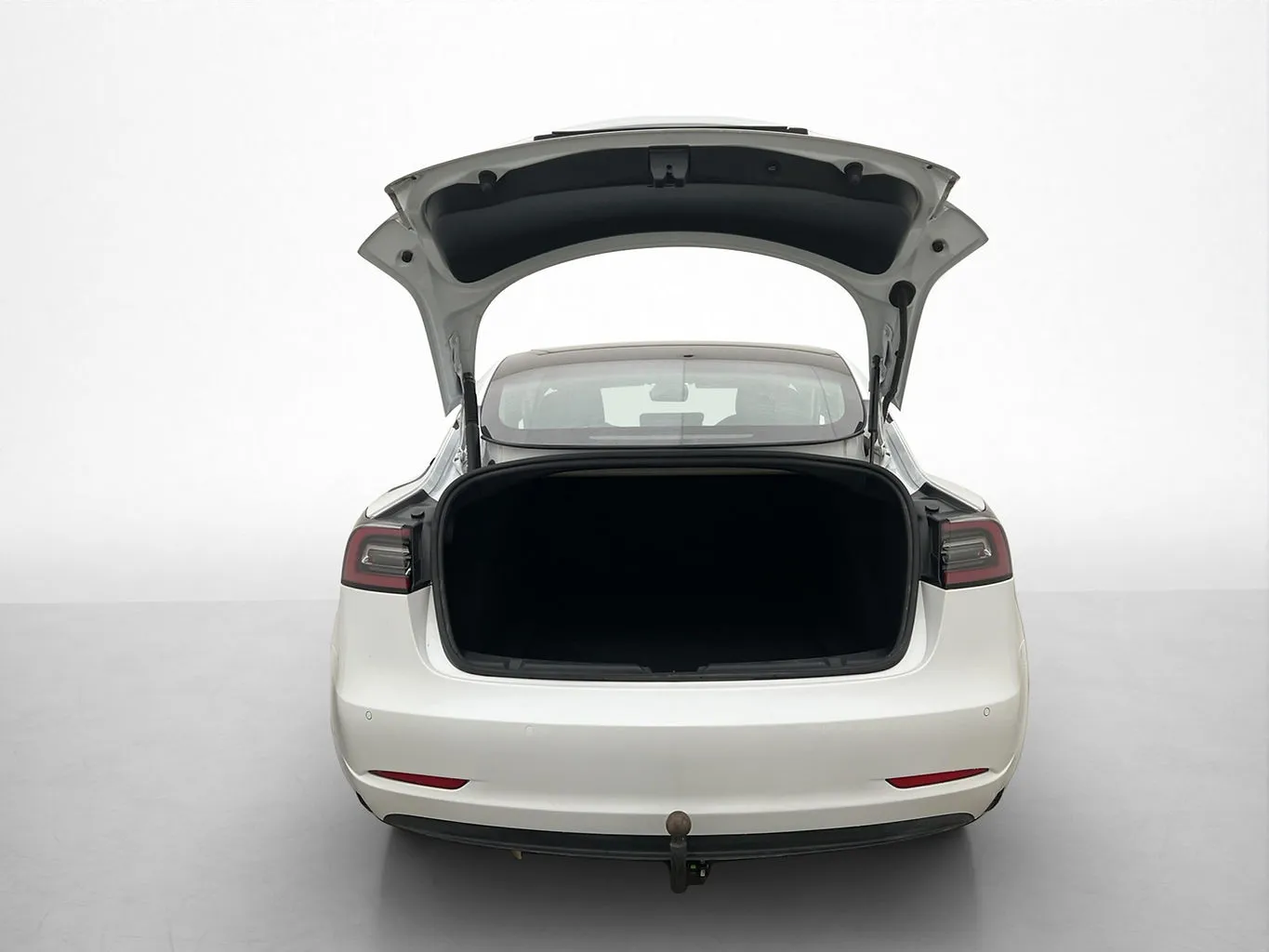 Tesla Model 3 Standard Range Plus 2021, alb, fotografia 16 din 16